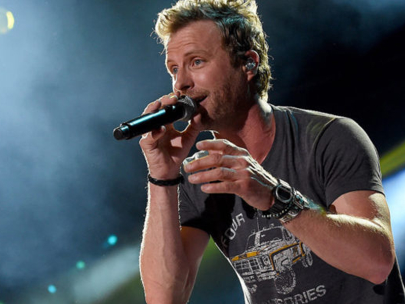 Dierks Bentley at Concord Pavilion